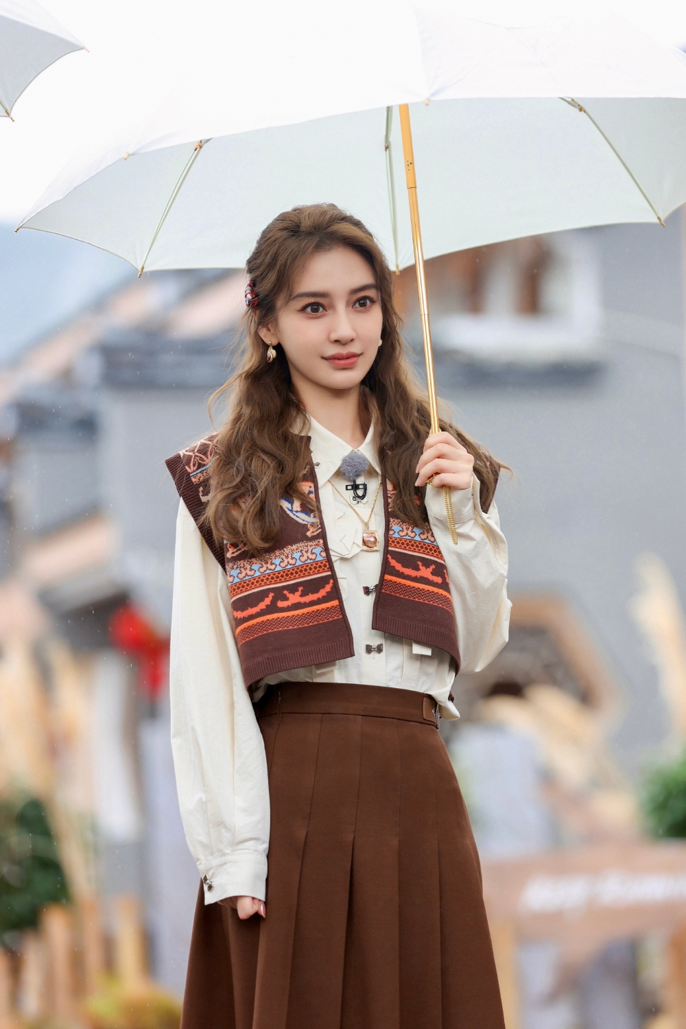 現年33歲嘅Angelababy(楊穎)同北上發展已久,出演綜藝節目《奔跑吧兄弟》爆紅