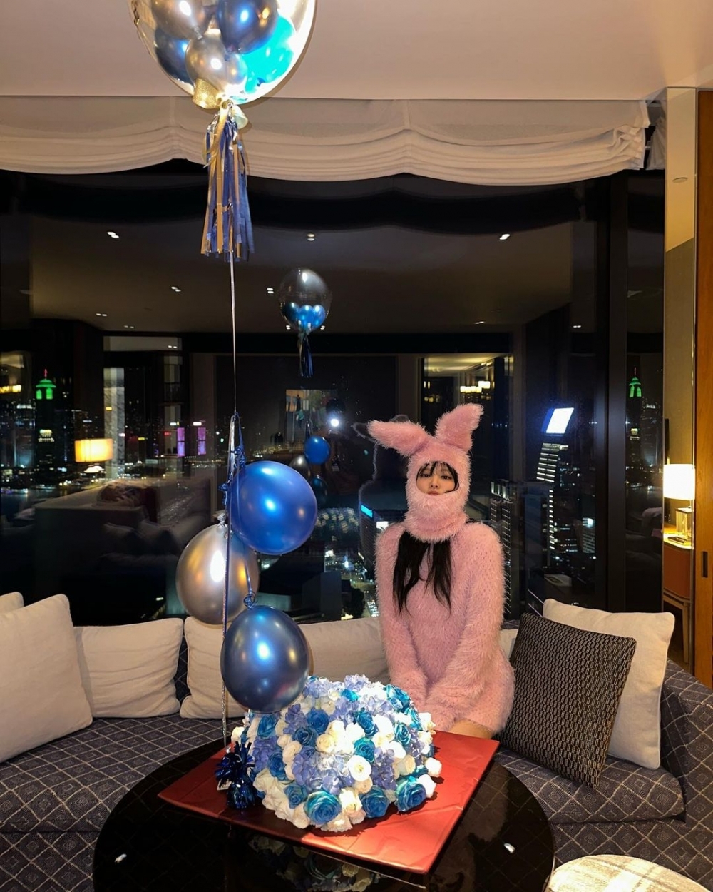 Jennie都有同款兔仔頭套