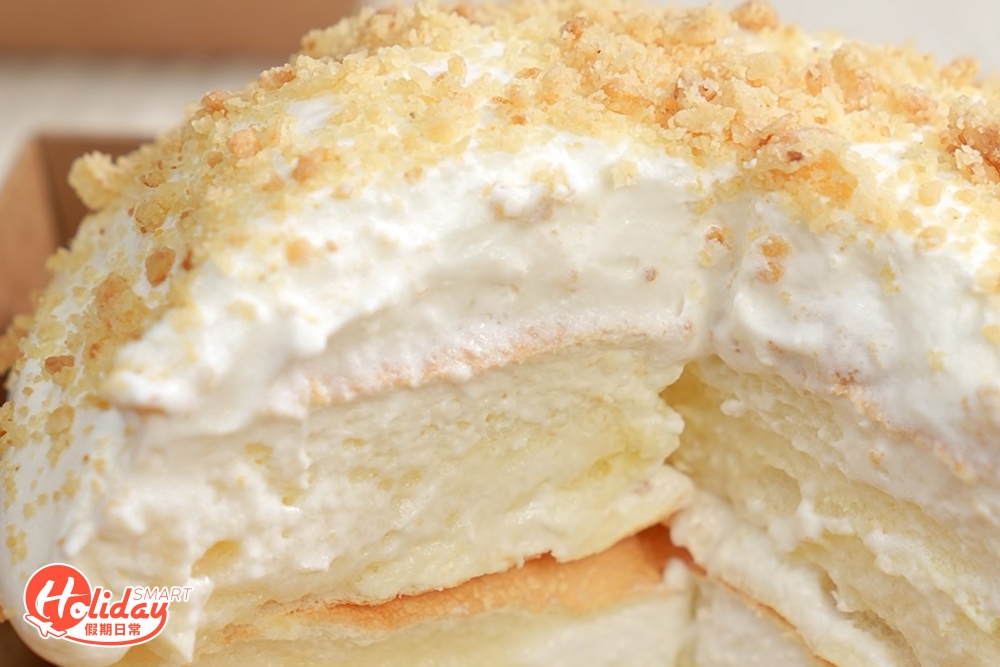 鹹味款式中也有榴槤迷最愛的「榴連忘返」，奶醬加入榴槤果蓉，再灑上榴槤脆餅，濃郁的榴槤香令人欲罷不能，而且帶豐富口感。