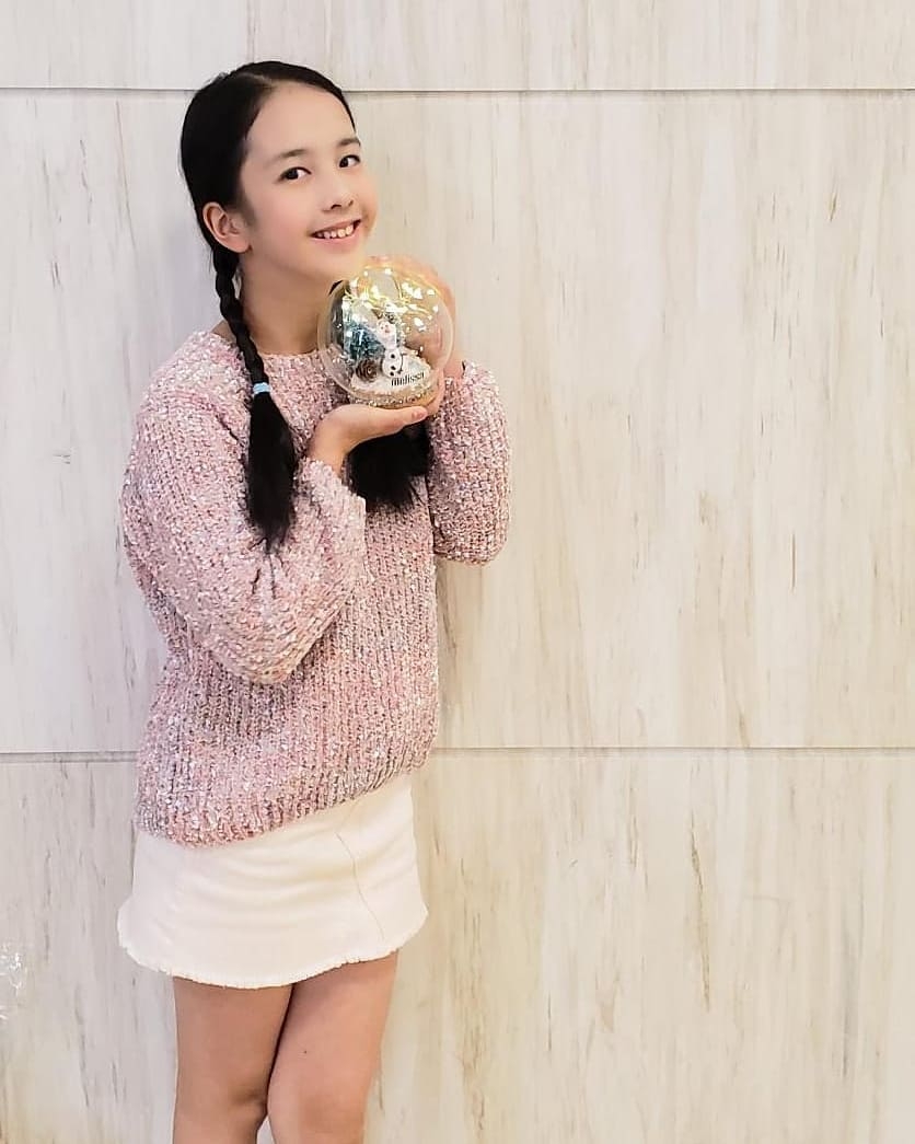 6歲入行嘅陳偲穎出演超過25部TVB劇集。