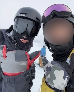 有網民喺滑雪場上捕獲彭于晏。