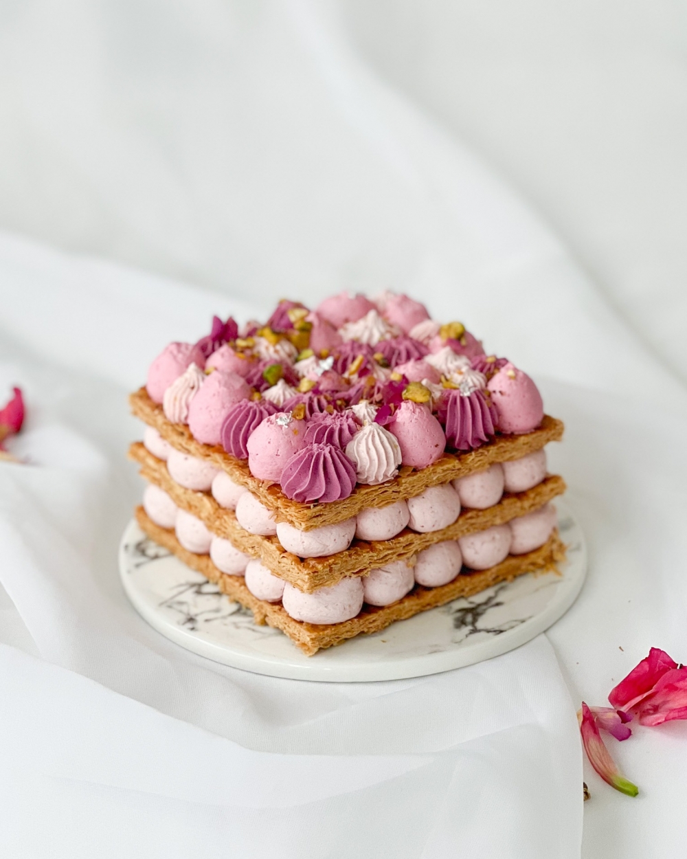 純素士多啤梨玫瑰千層酥。