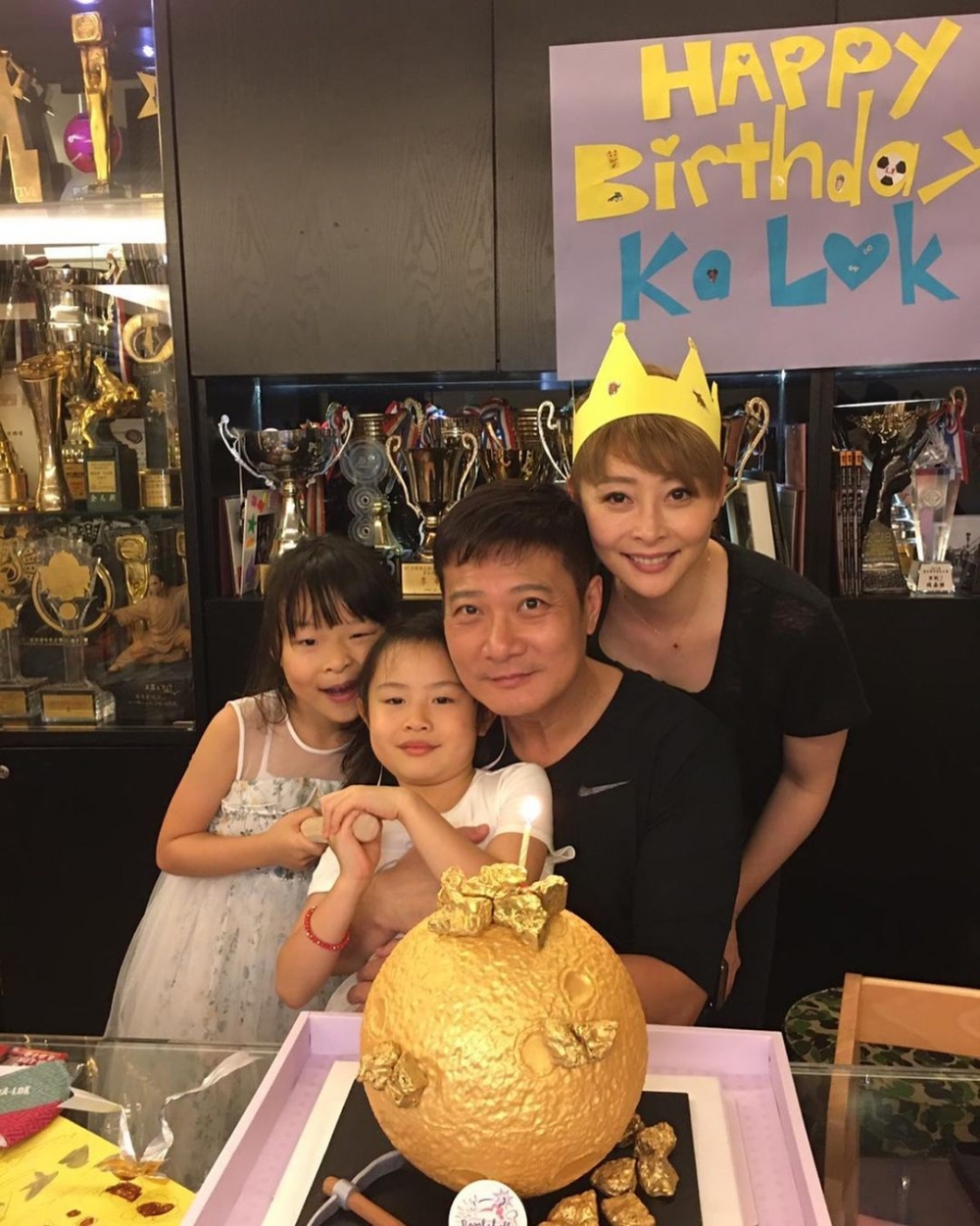 大女凱晴現已近10歲，而細女凱琪亦已7歲