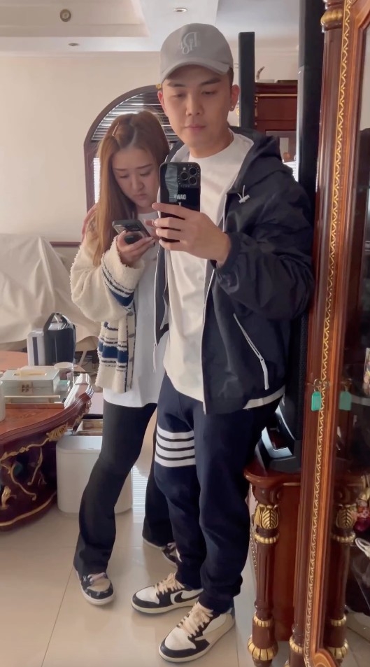 為咗呢個情人節泰國之旅，伍富橋更拍埋vlog放上社交網站分享