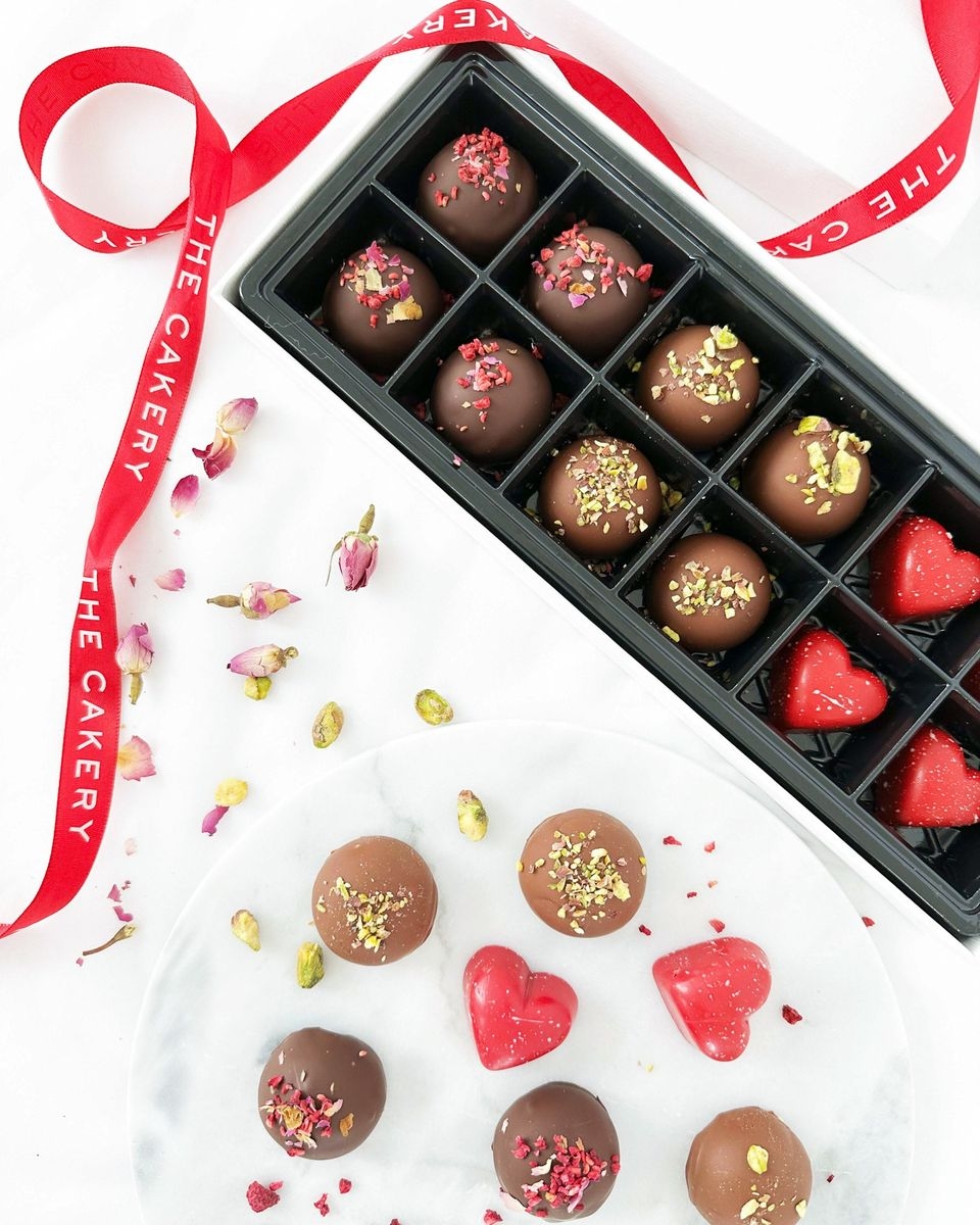 THE CAKERY CHOCOLATE BOX。