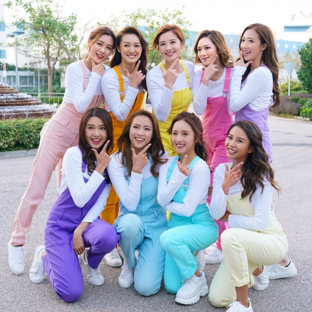 馮盈盈曾經係《學是學非》主持之一