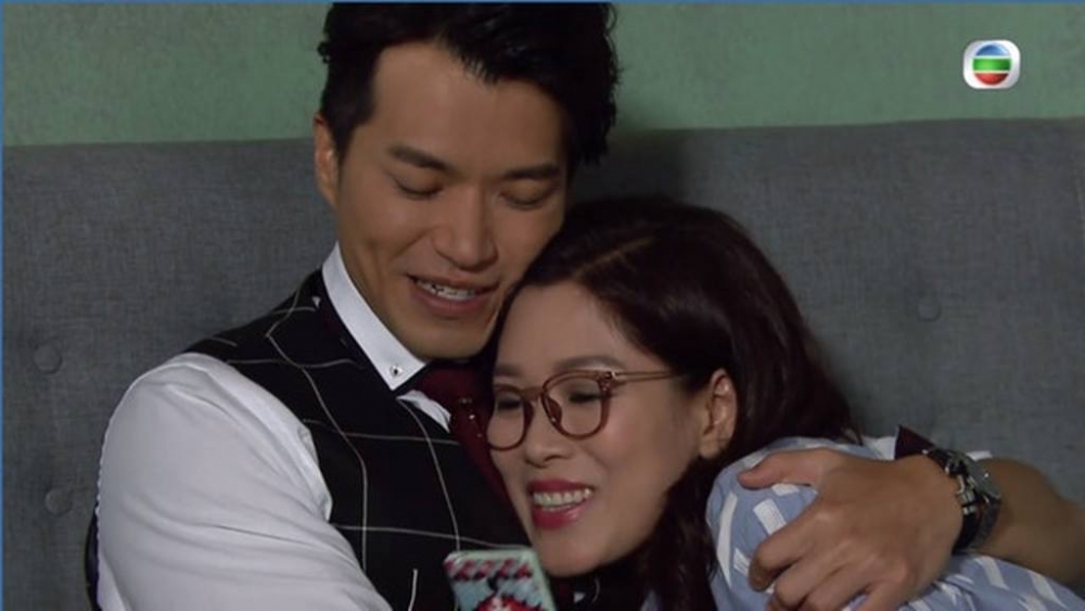 網民批評《愛回家之開心速遞》劇情。