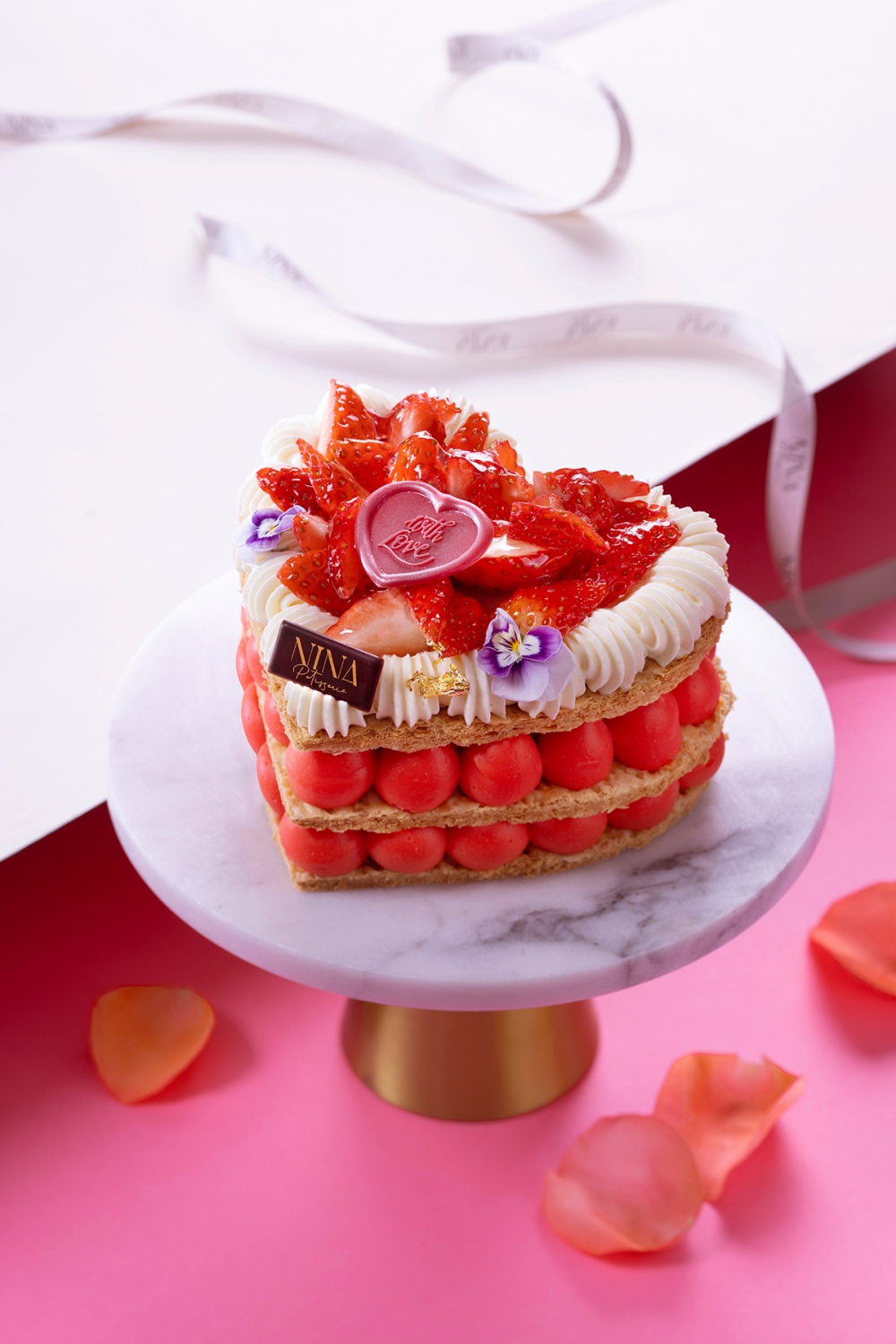 心形士多啤梨拿破崙。