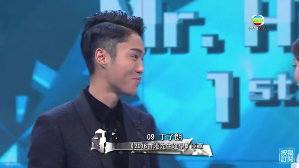 有網友就指同佢以前參選港男時外型有分別。