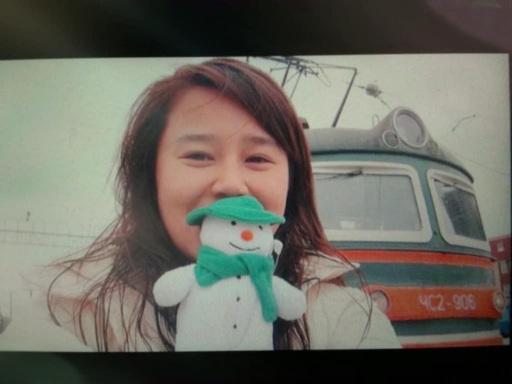 黃翠如貼出於有線拍節目時嘅旅遊照。