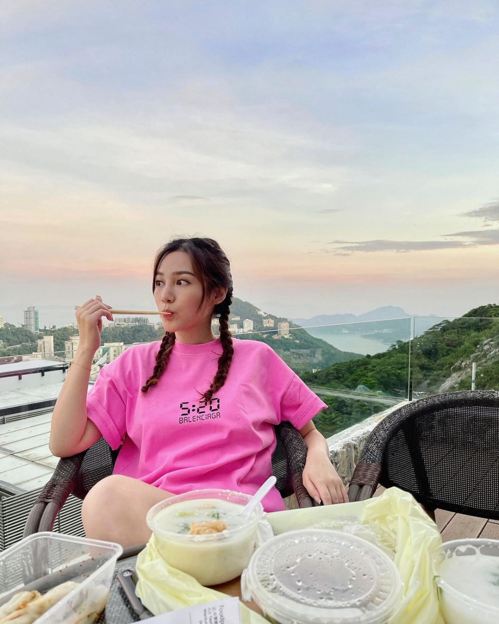 現年27歲嘅郭奕芯公開戀情後經常放閃