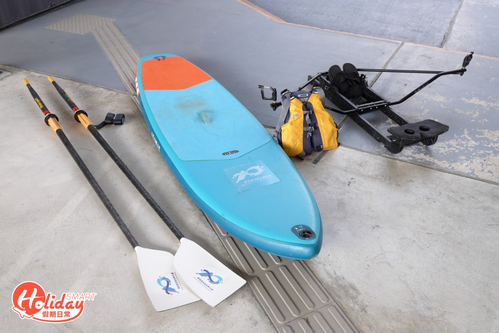 中心的器材裝備齊全，包括沖身設備，教練也會為初學者提供助浮衣和繩，就算不諳泳術都可以參與，更標榜活動不用濕身，但建議參加者準備一套衣服作為後備。