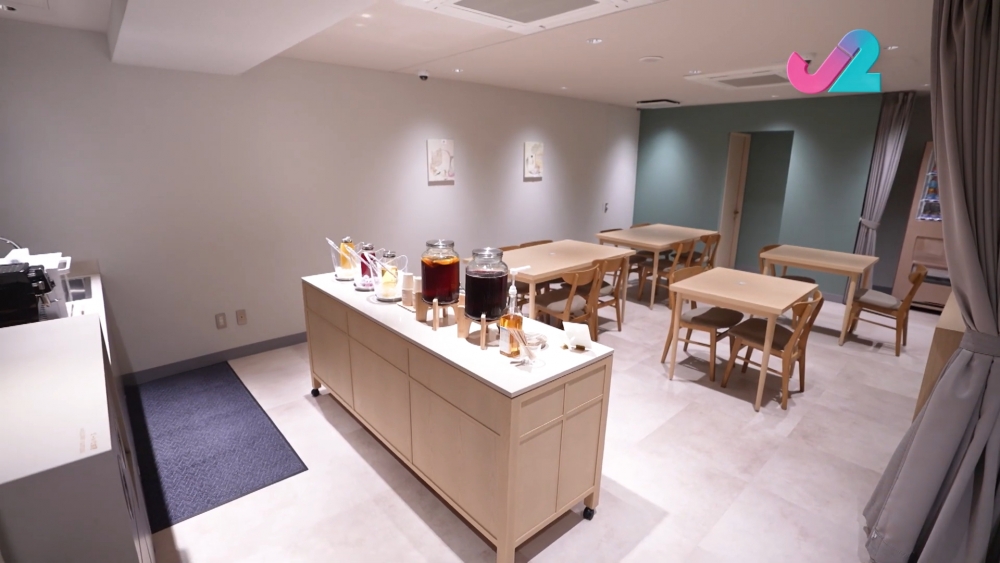 公共區域有飲品區同board game。