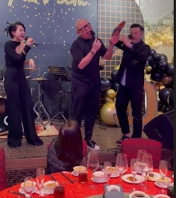 Bob唱到爆晒咪,搞到胡杏兒放棄演唱,將個台交畀阿Bob,
