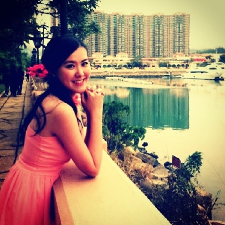 劉佩玥參演港姐前舊照！