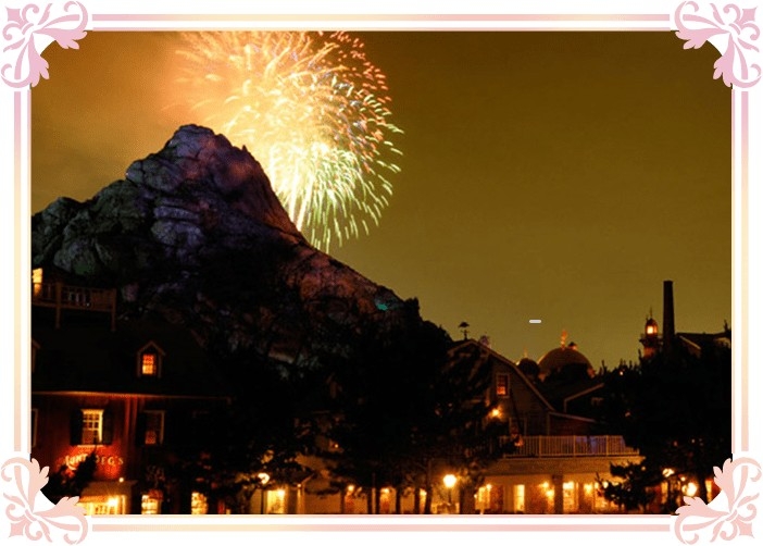 東京迪士尼海洋亦可以觀賞到同樣主題的煙花匯演～