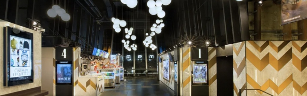 於生日當天可獲贈百老匯院線贈券一張及100會員積分獎賞。