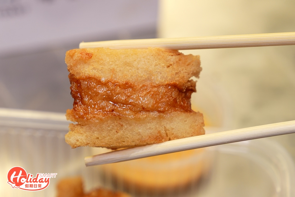 小食方面必食一口蝦多士,手打而成蝦膠夠爽彈,加上炸至金黃的麵包,食落夠酥脆!