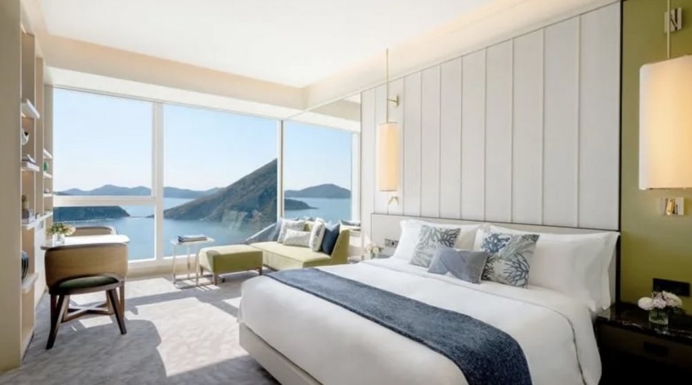 免費蛋糕及美酒