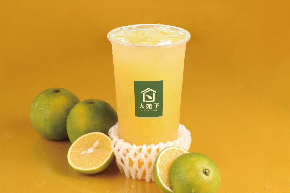 大苑子據報是100％以水果鮮搾的水果茶飲店。