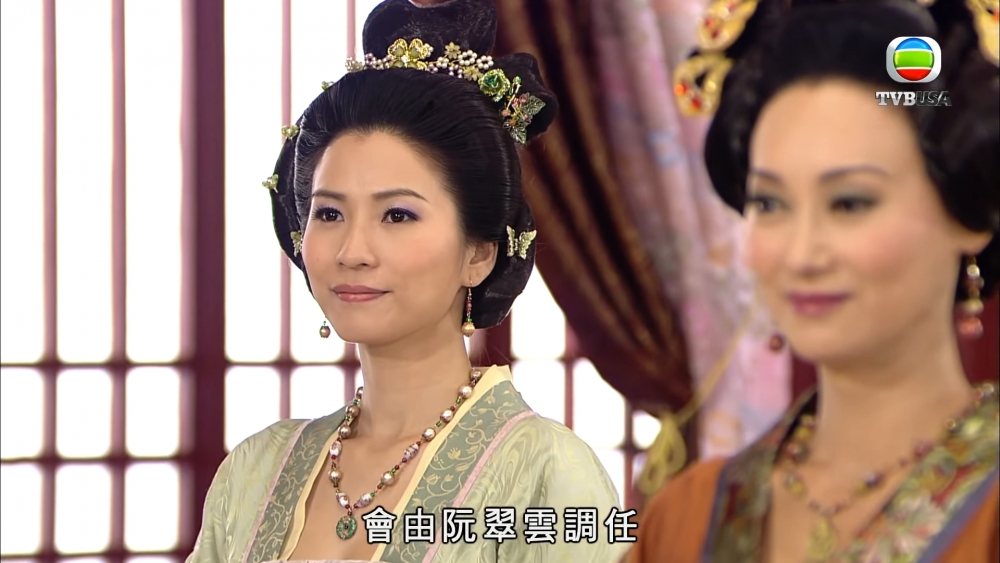 伍慧珊多年來都係TVB基本藝人合約藝員。