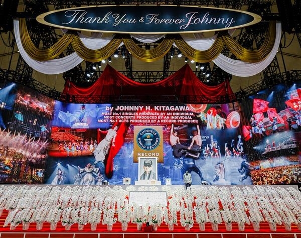 Johnny喜多川2019年逝世於東京巨蛋舉辦大型追悼會