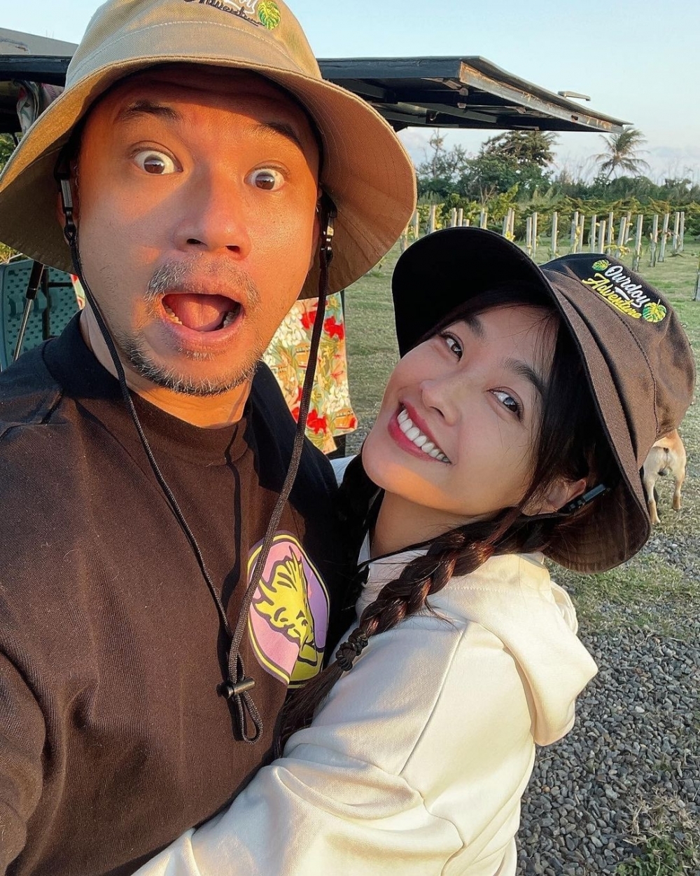 金剛與小嫻因性格不合分手。