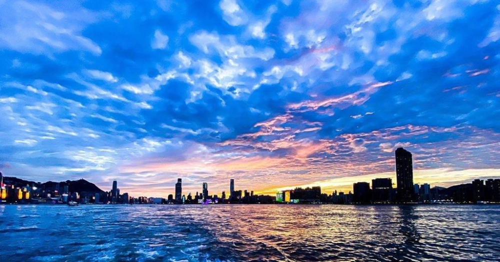 釣墨魚的同時仲可以觀賞到黃昏日落！