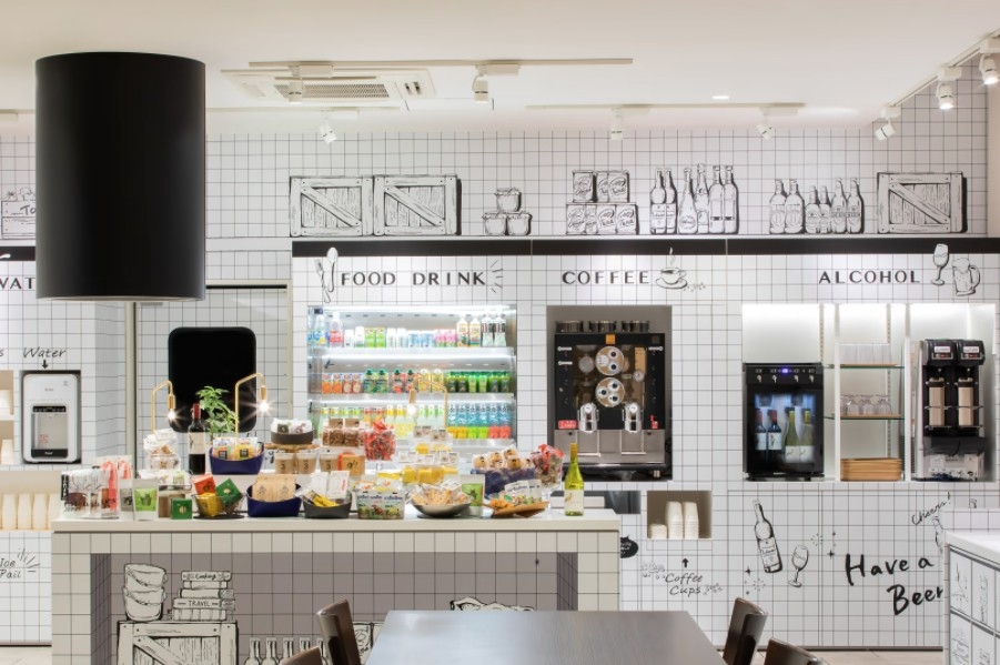 酒店內更設有24小時嘅「Food and Drink Station」