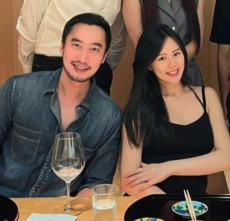 賴弘國公開Alice嘅正面照,當時懷孕約7個月嘅Alice狀態極佳,唔少網友都大讚佢好有氣質
