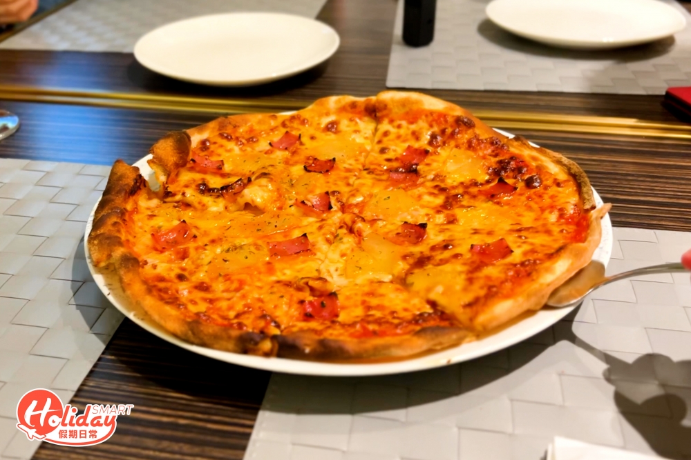 而收費餐廳款式也包羅萬有,如有刺身、Pizza及火鍋等,總有一款滿足你口味。