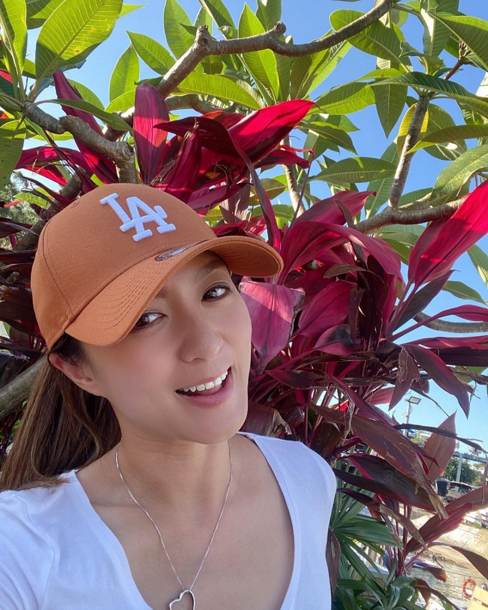 現年44歲嘅姚嘉妮向來保養得宜