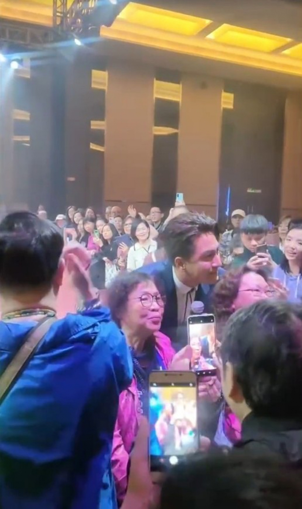 馬明超受大媽歡迎