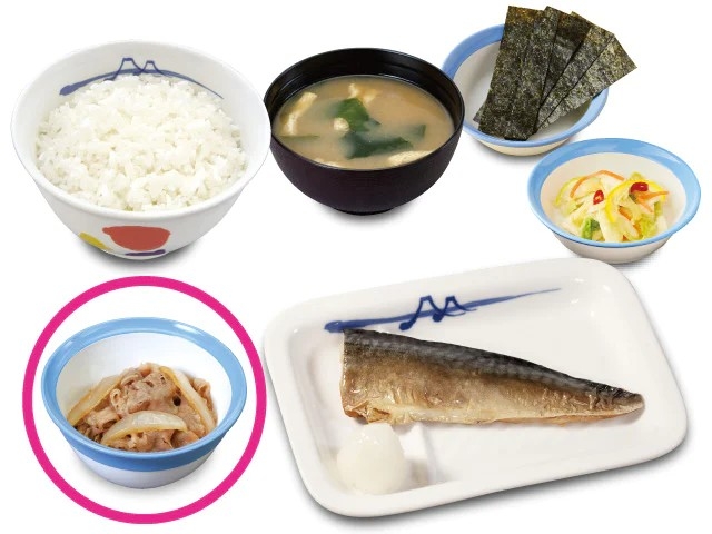呢類早餐定食有味噌湯、菜、小食等配搭。