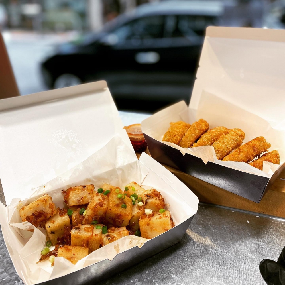 爆炒．XO醬蘿蔔糕（左）都係餐廳嘅熱門菜。