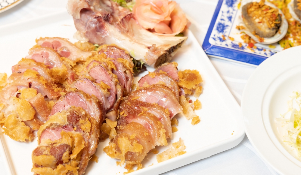 招牌脆皮煮手！