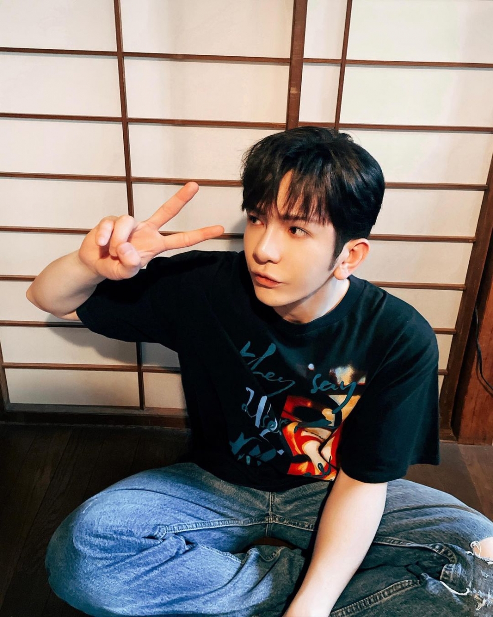 教主不時於社交平台上與粉絲互動。