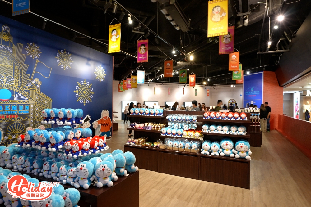 多啦A夢未來百貨公司由即日起至4月23日期間，於時代廣場的2樓中庭和5樓開設海外期間限定店。