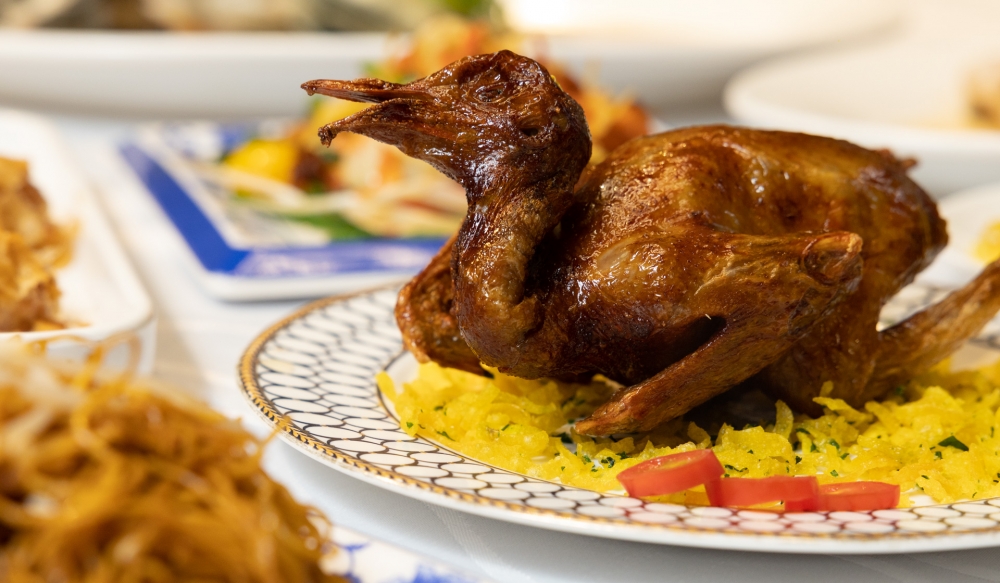 金黃酥脆、嫩滑多汁的生炸BB鴿！