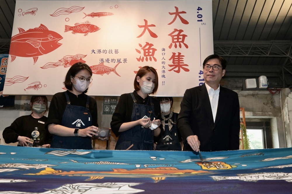 大家可以體驗台灣山津塢漁旗桌墊絹印呢項傳統工藝。