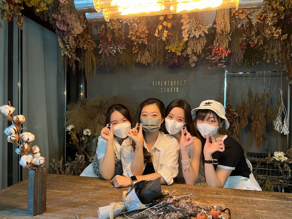 可以同閨蜜一起擁有獨一無二的同款戒指！