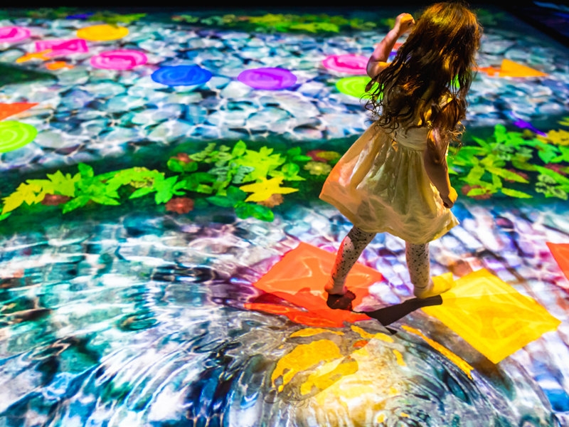 小朋友都能與不同藝術裝置開心互動！