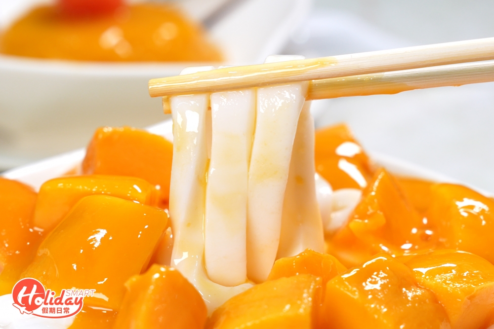 河粉以椰漿和蒟蒻粉製作,食落滑溜帶清甜