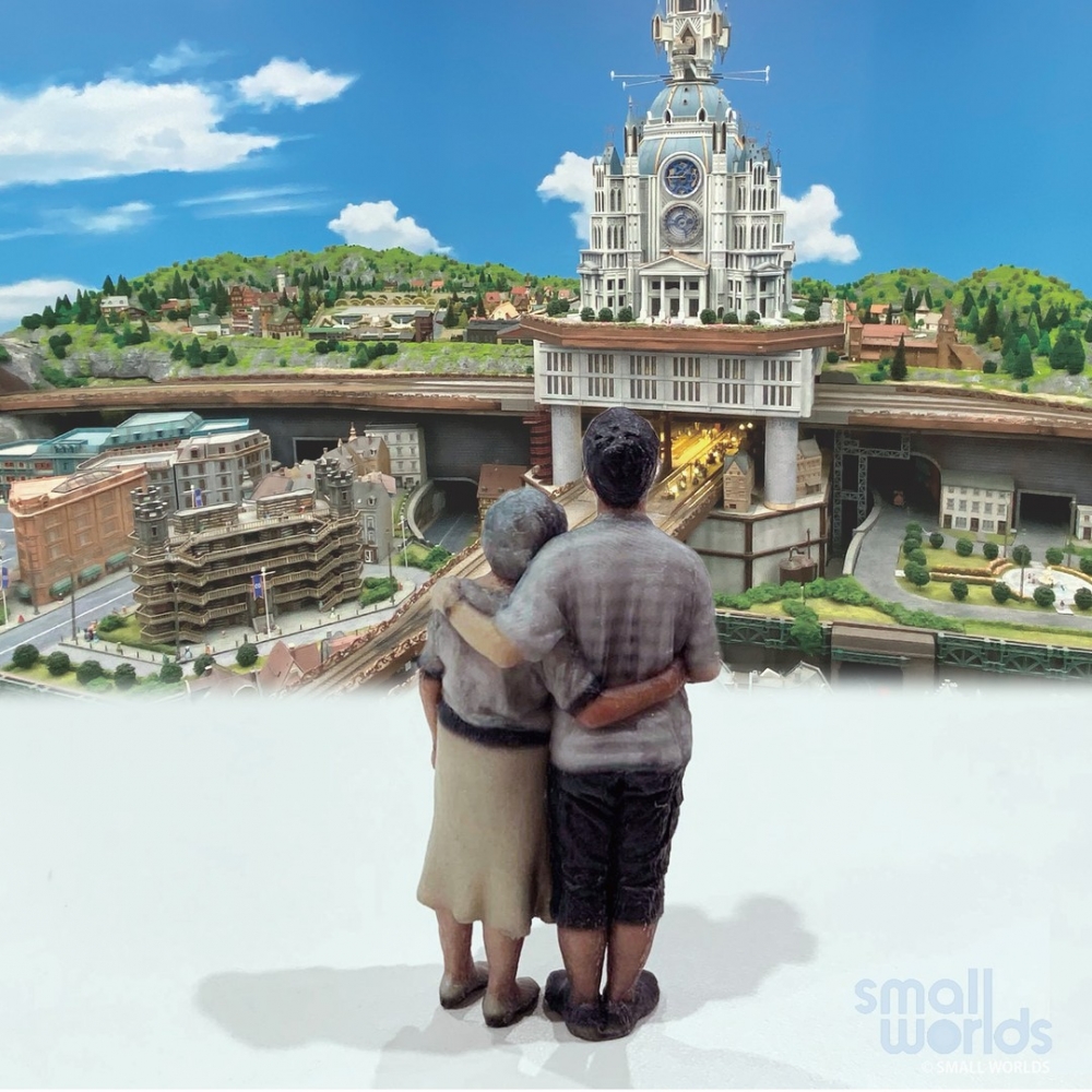 Small Worlds Tokyo IG