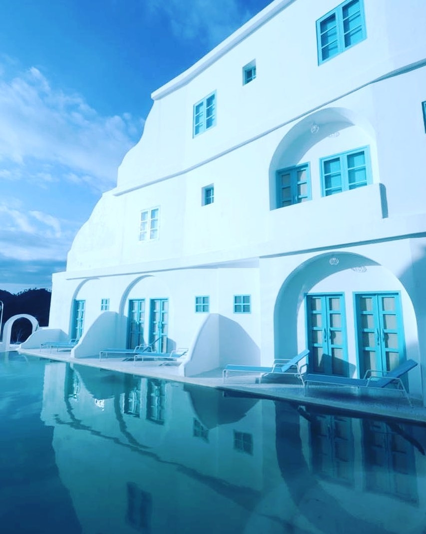 Loccal Collection Hotel FB