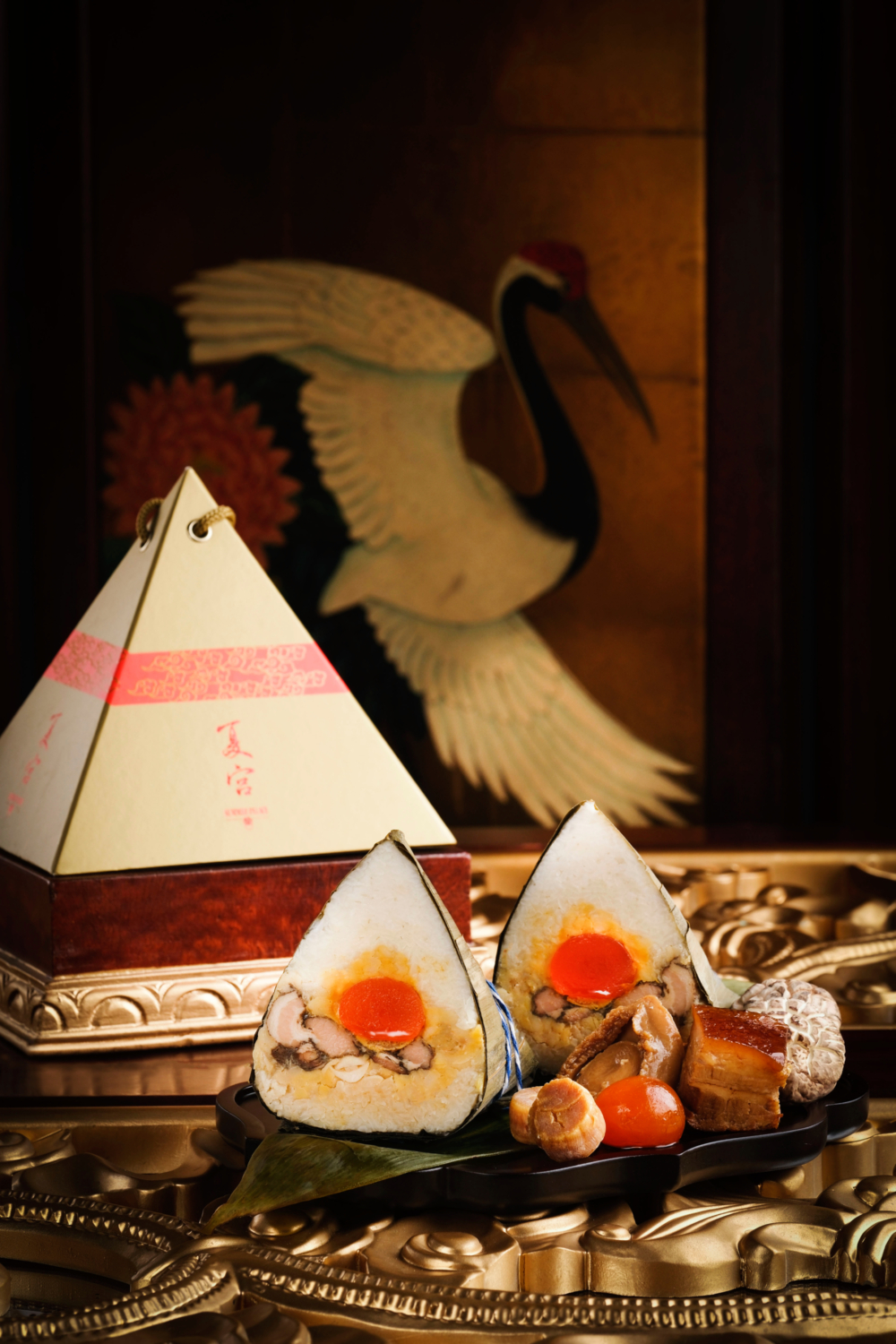 夏宮鮑魚瑤柱有機腩肉粽。