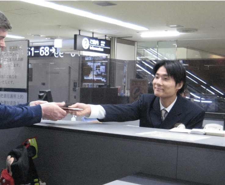 申請人存款及儲蓄金額達到200,000日元(約$1.2萬港元)或以上