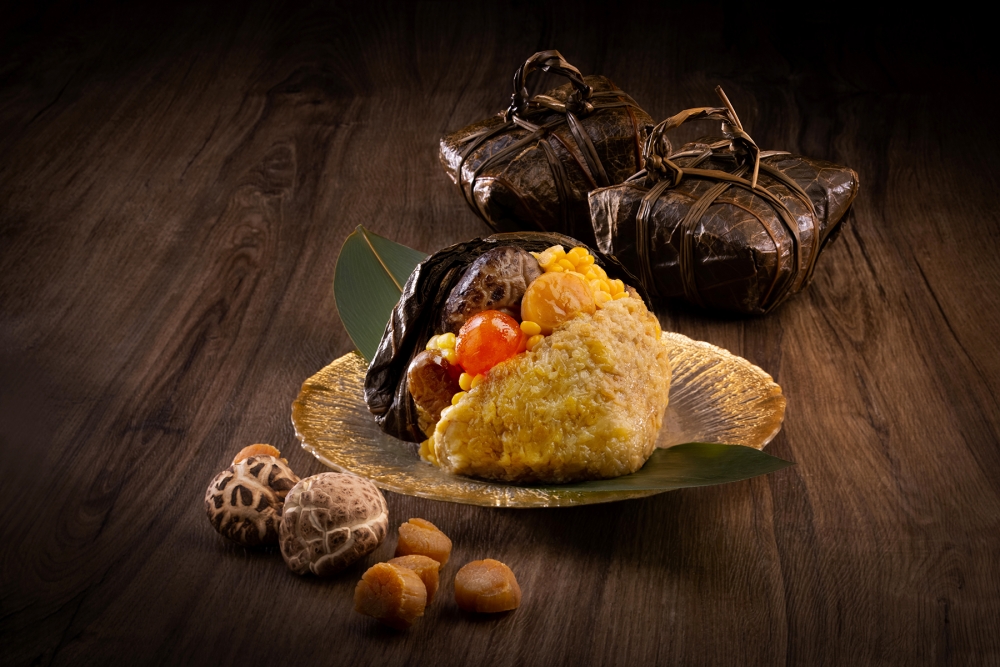 富豪至尊瑤柱裹蒸粽。