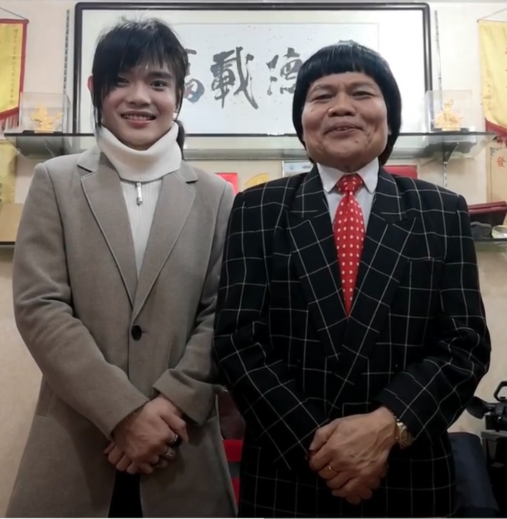 八両金 微博