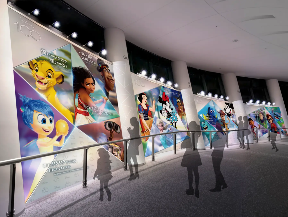 集合迪士尼及Pixar不同卡通角色的巨型牆！